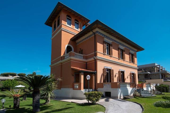 B&b per 2 persone, con Terrazza e Idromassaggio nonché Giardino e Sauna a Santa Marinella