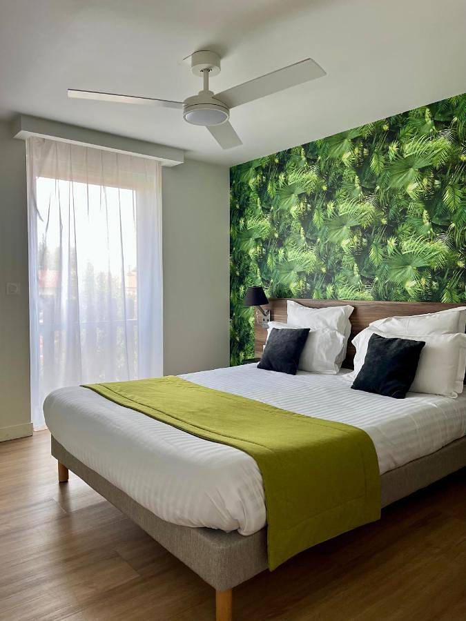 Appart’hôtel pour 2 personnes, avec jacuzzi ainsi que sauna et jardin, animaux acceptés