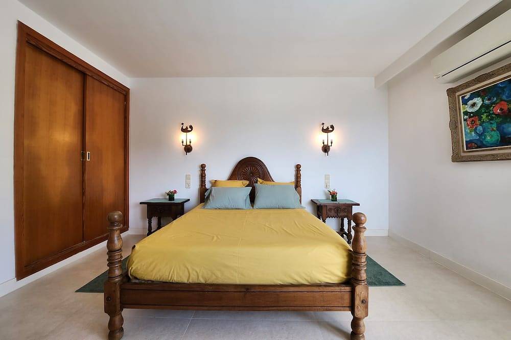 Formentor studio 2,3 persons, between Sea, Forest and Mountain. in Formentor, Pollença