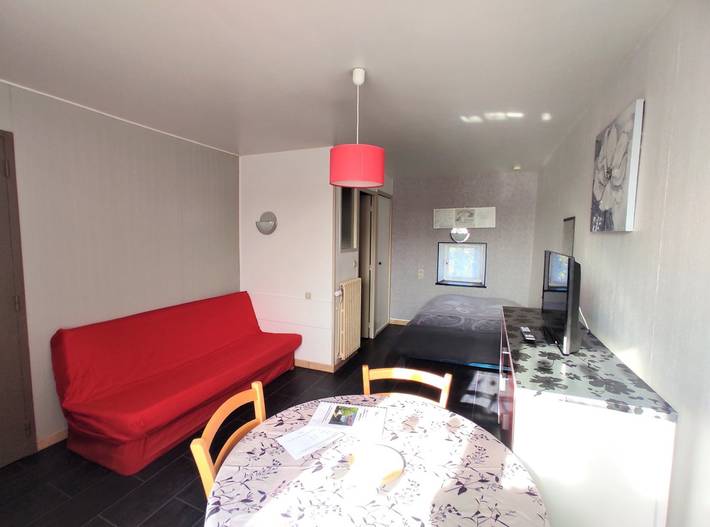 Gîte pour 2 personnes, avec jardin dans Office De Tourisme De La Roche Posay - 2