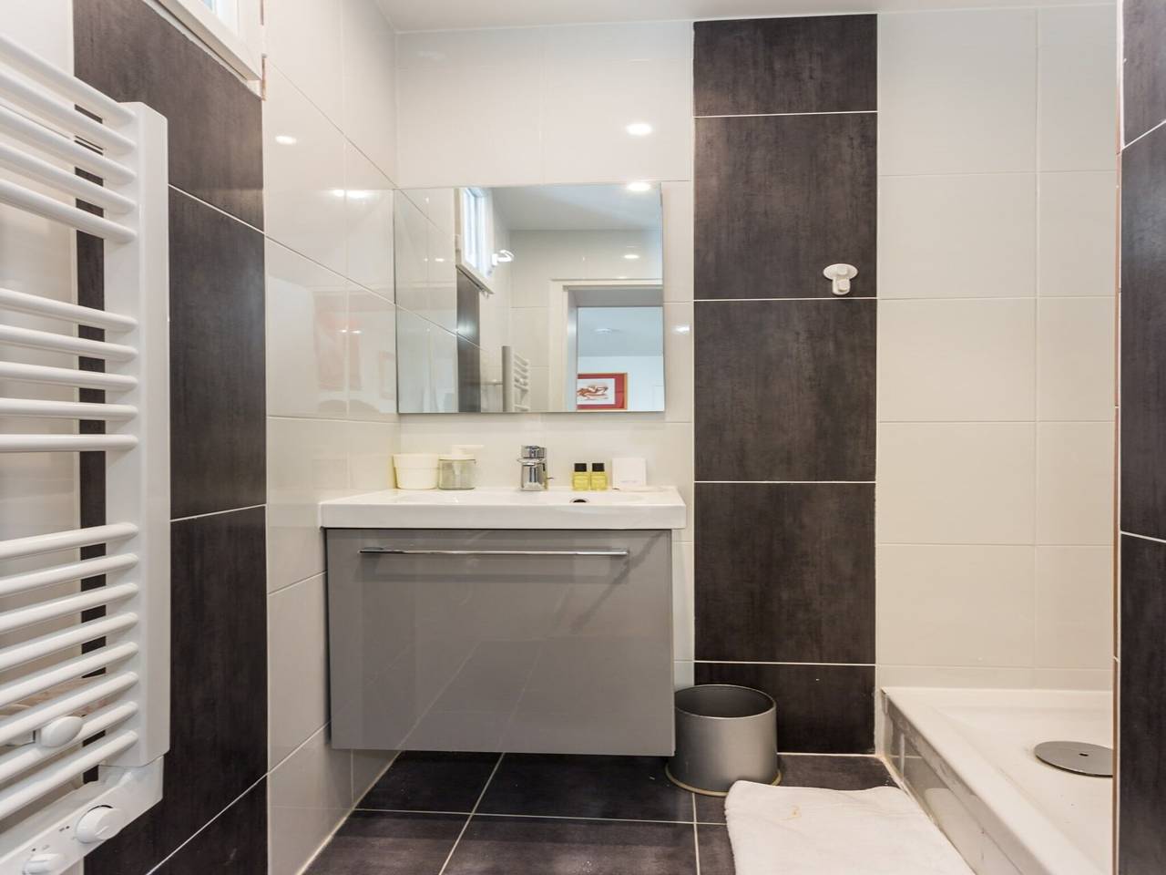 Apartamento entero, Estudio auténtico - 2P - Malakoff in Malakoff, Altos del Sena