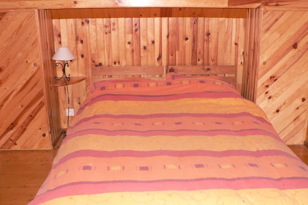 Chalet 70 m2 - 6 Pers - in der Nähe von Mont Dore / Super Besse - 1000 m2 eingezäuntes Grundstück in Tauves, Regionaler Naturpark Volcans d'Auvergne