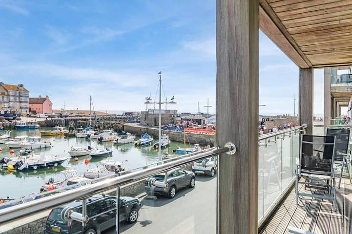 Apartment for 4 people in West Bay