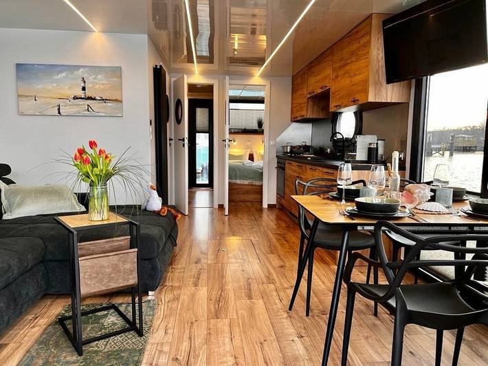 Hausboot für 4 Personen, mit Seeblick und Balkon an der Ostsee - 2