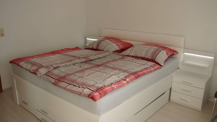 Ferienwohnung für 6 Personen, mit Balkon in Riederich