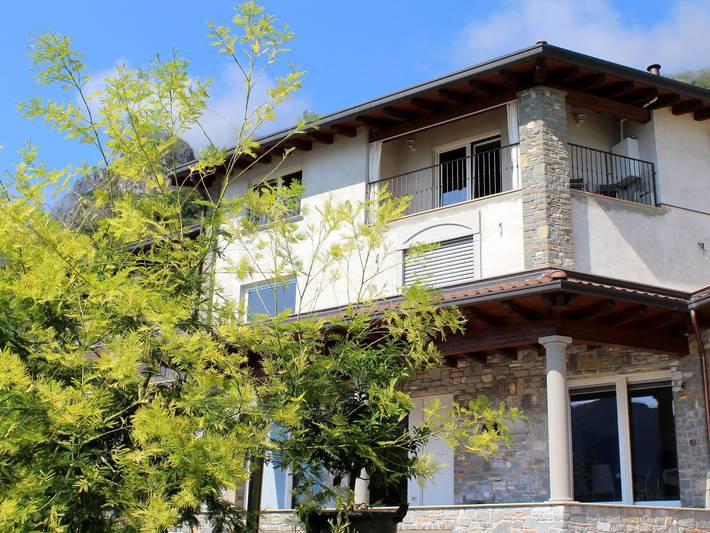 Ferienwohnung für 4 Personen, mit Balkon in Gemeinde Marone