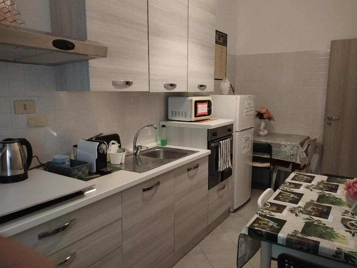 Triple Room with Private Bathroom in Ostia, Roma