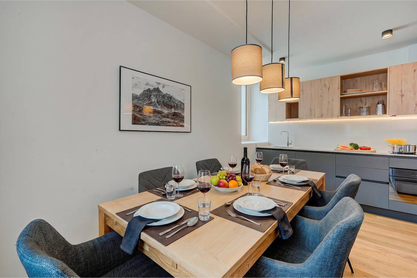 Entire apartment, Vacation apartment for 4 people in San Bernardino (Grisons), Mesocco