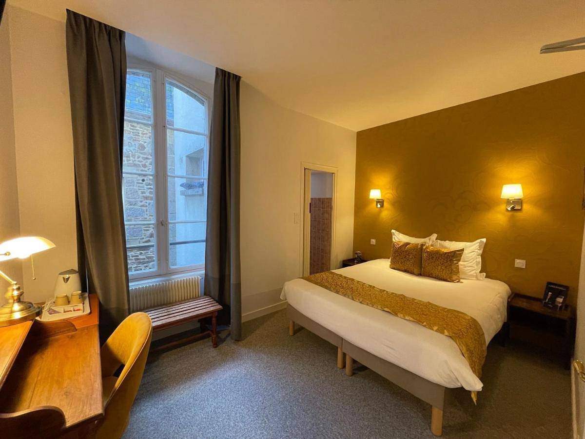 Twin Room in Fougères, Fougères-Vitré