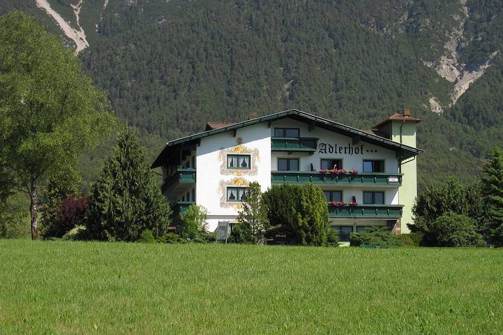 Ferienwohnung für 3 Personen, mit Pool und Sauna sowie Balkon und Garten - 1