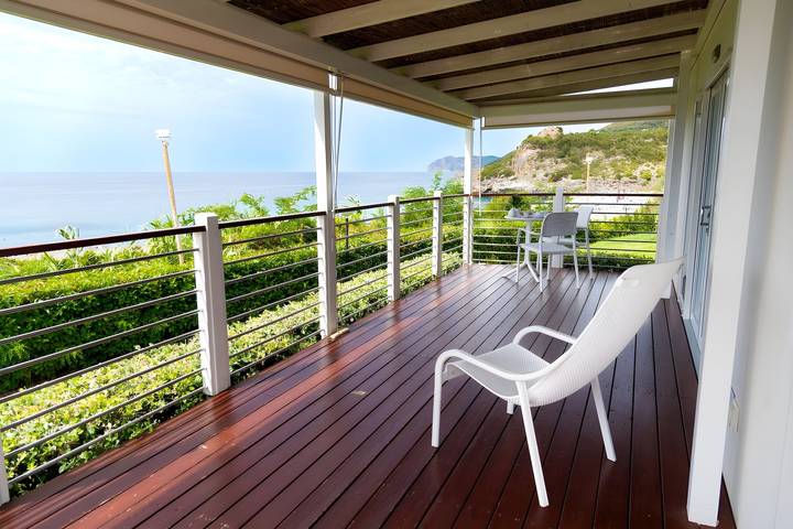 Bungalow per 4 persone, con terrazza e vista oceano, adatto a famiglie con bambini a Marina di Camerota