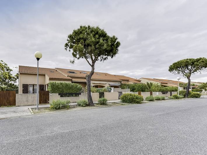 Location de vacances pour 4 personnes, avec terrasse dans Plage du Village (Le Barcares)