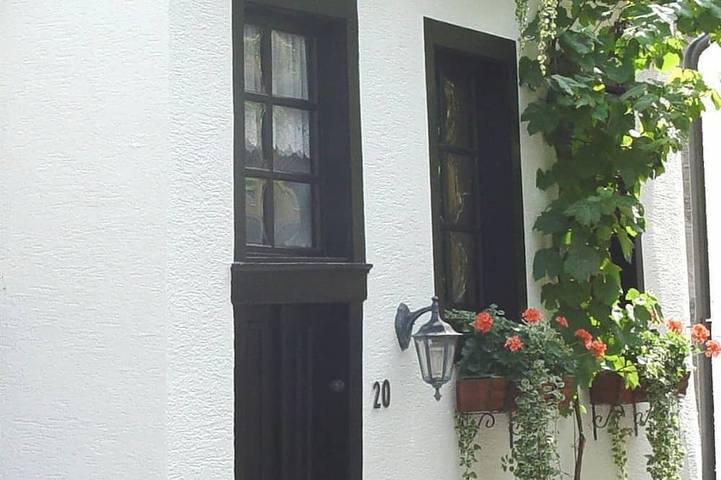 Ferienhaus für 4 Personen, mit Terrasse in Zell Stadt (Mosel)