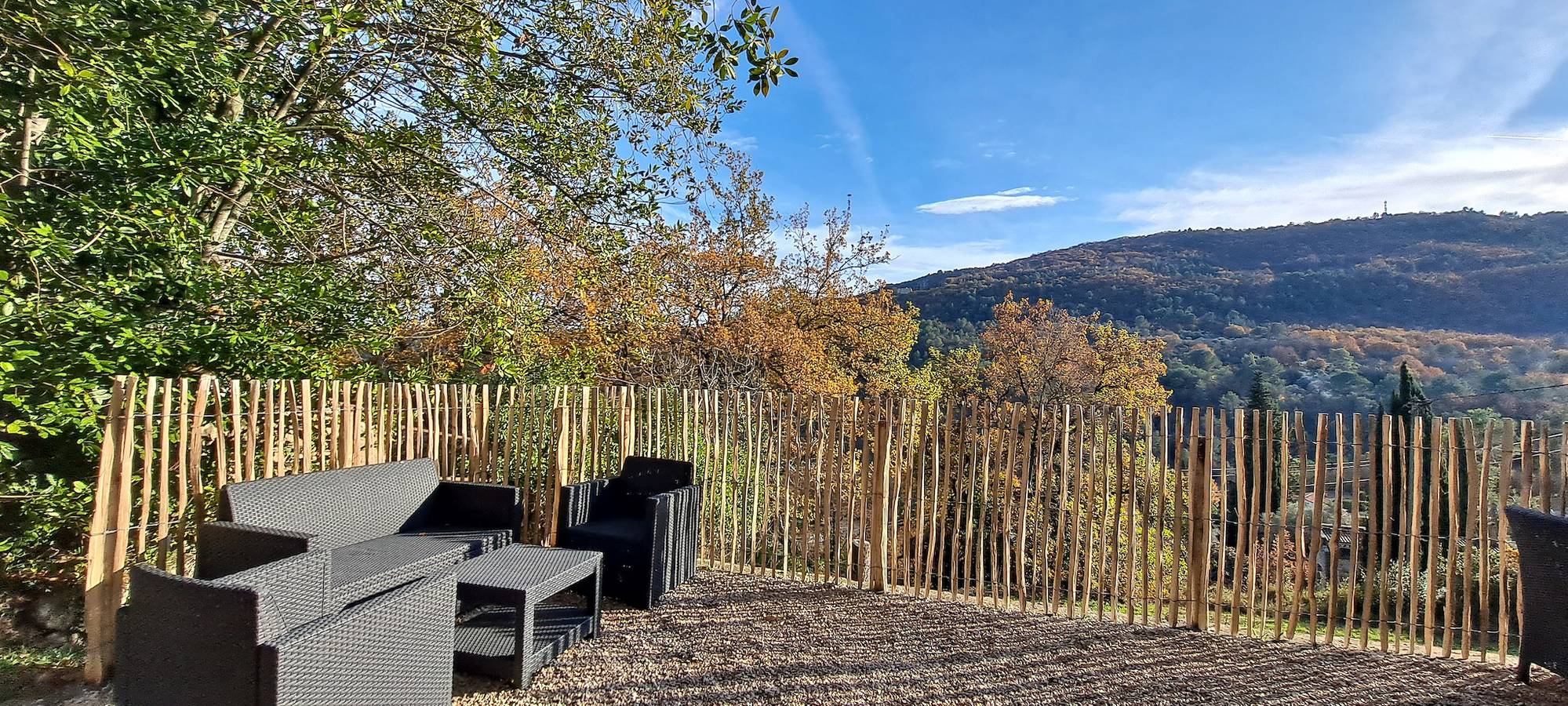 Gemütliches Haus mit Jacuzzi in Le Bar-sur-Loup in Le Bar-sur-Loup, Cannes und Umgebung