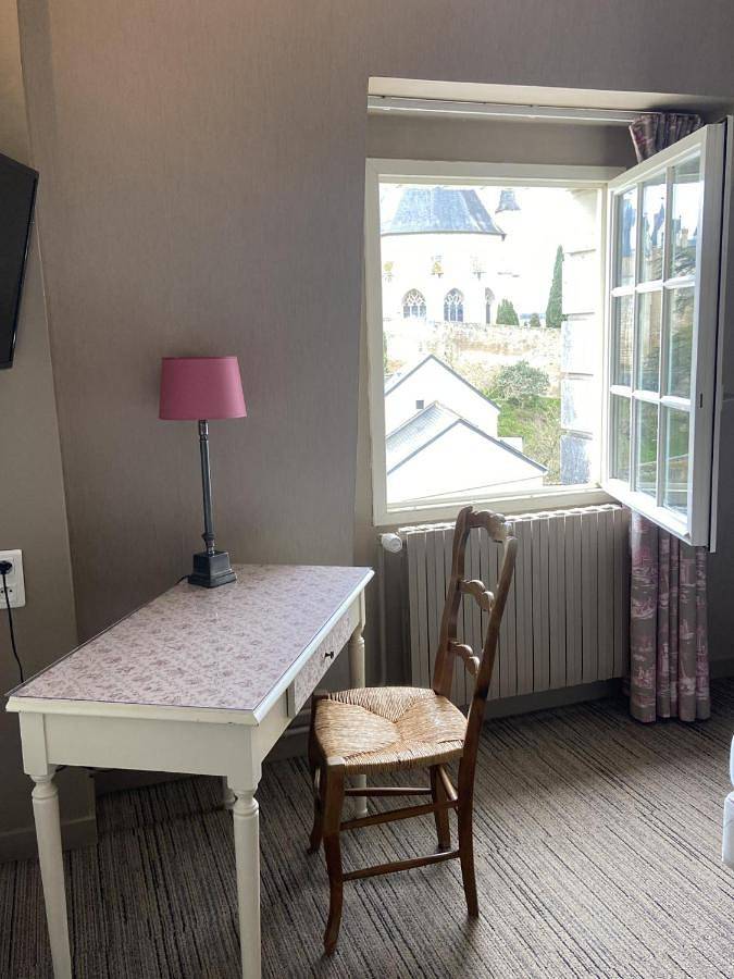 Hôtel pour 4 personnes à Montreuil-Bellay - 4