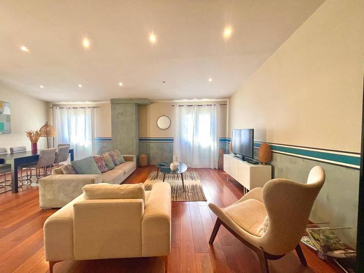 Gîte pour 6 personnes, avec vue et terrasse, animaux acceptés dans Office De Tourisme De Calvi