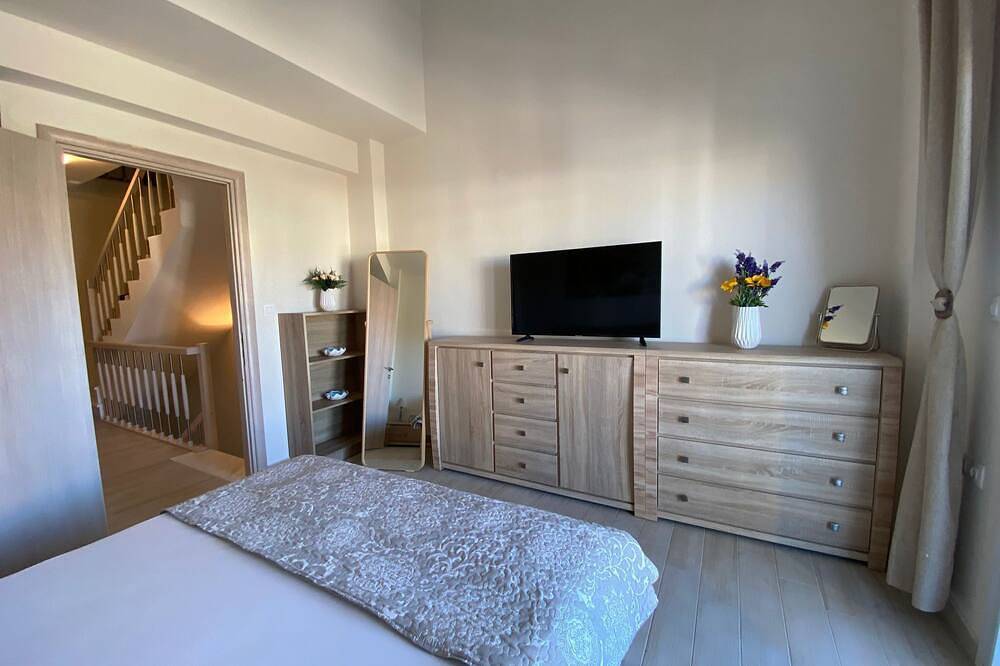 Villa Emerald - brand new house few minutes from the beach in Nikiti, Sithonia Peninsula