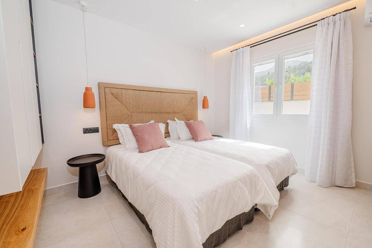 Sea Breeze Hotel & Apartments in Agios Gordios, Corfou