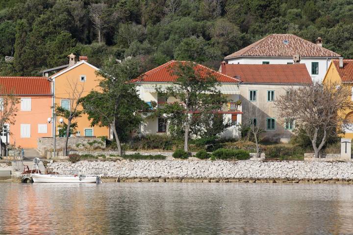 Ganze Wohnung, 1-Zimmer-Ferienwohnung am Strand Veli Rat, Dugi otok -a in Sali, Dugi Otok