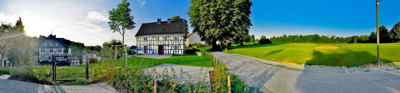 Ferienhaus für 8 Personen, mit Whirlpool und Garten sowie Sauna in Reichshof - 2