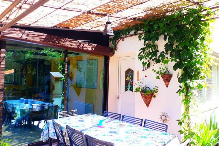 Holiday home for 8 people, with terrace and garden - 1