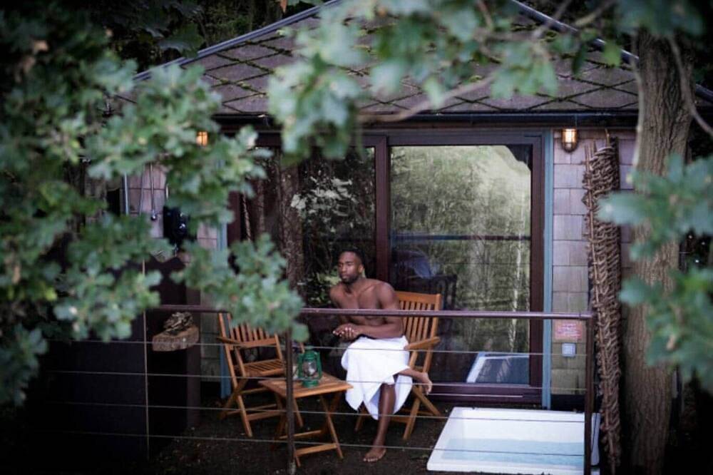 Tree House - Hot Tub on balcony in Chorleywood, Hertfordshire