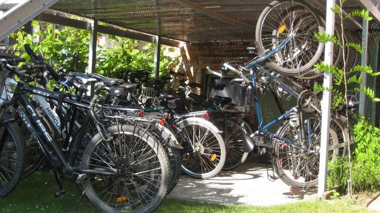 Einzelzimmer für 1 Person (15 m²) in Dessau in Dessau, Reino de Jardines de Dessau-Wörlitz