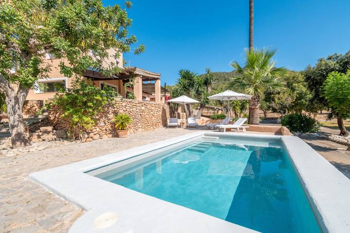 Ferienhaus für 4 Personen, mit Garten und Balkon in Santa Maria del Cami