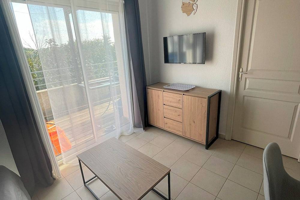 Appartement entier, Appartement en Corse, bord de mer, piscine, 45 minutes au sud de de Bastia in Poggio-Mezzana, Arrondissement de Corte