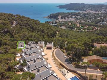 Location de vacances pour 8 personnes, avec terrasse et piscine à Llafranc