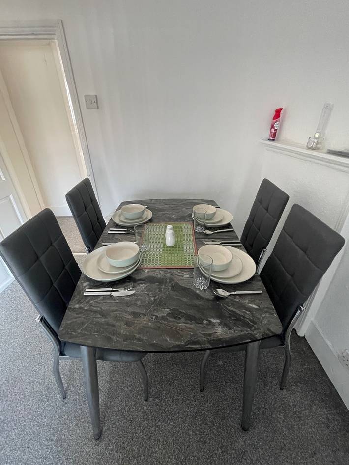 Apartamento vacacional entero, 1 Bedroom Apartm Sleeps 3 Driveway Near Leagrave T in Luton, Chiltern Hills