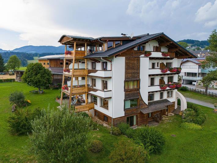 Hotel für 5 Personen, mit Balkon und Garten, kinderfreundlich