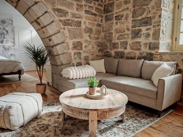 Gîte pour 2 personnes, avec Terrasse et Jardin dans Office De Tourisme Causses Et Gorges De L Aveyron