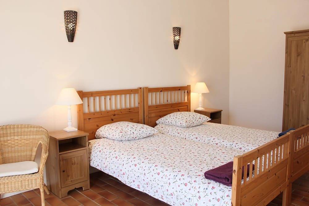 Schöne, geräumige Haus ist in einem prächtigen Umgebung in Céret, Mittelmeerküste (Frankreich)