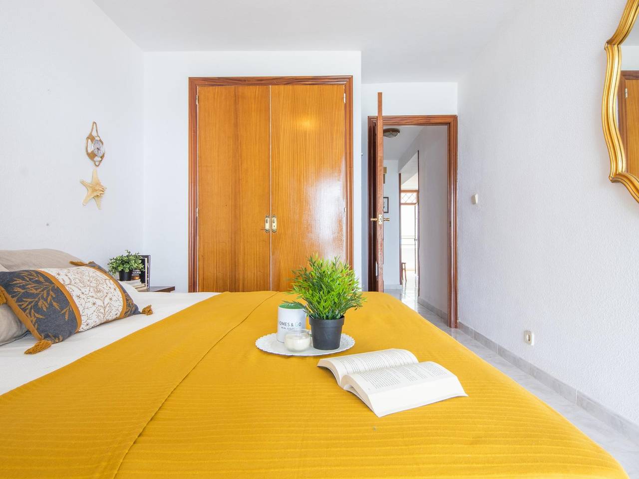 Apartamento entero, Bell Racó Basic Iv, apartamento en primera línea de playa con Wifi gratuito y terraza privada en La Pineda in La Pineda, Platja de la Pineda