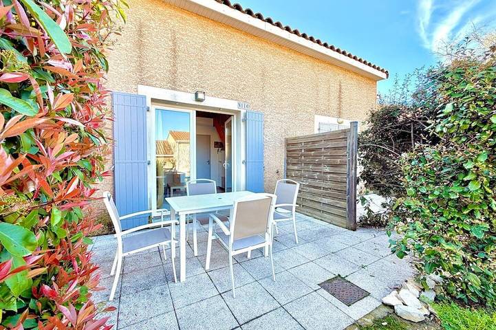 Ganze Wohnung, Escapade à Deux, 2 Guests, Pool & Sunshine in Calvisson, Mittelmeerküste (Frankreich)