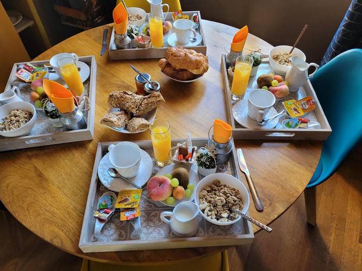 Hôtel pour 3 personnes, avec terrasse à Salles-Arbuissonnas-en-Beaujolais - 3