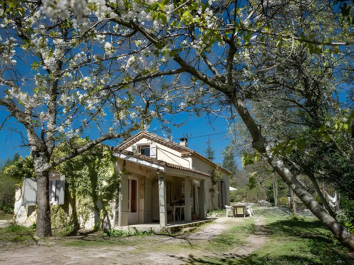 La Bergerie de Montcuq-Piscine & Jacuzzi Privés in Montcuq-en-Quercy-Blanc, Quercy
