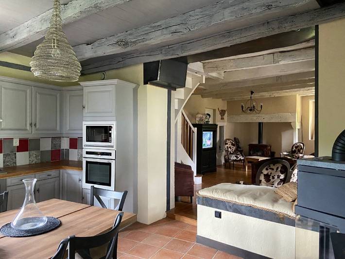 Location de vacances pour 6 personnes, avec terrasse et piscine à Altillac - 3