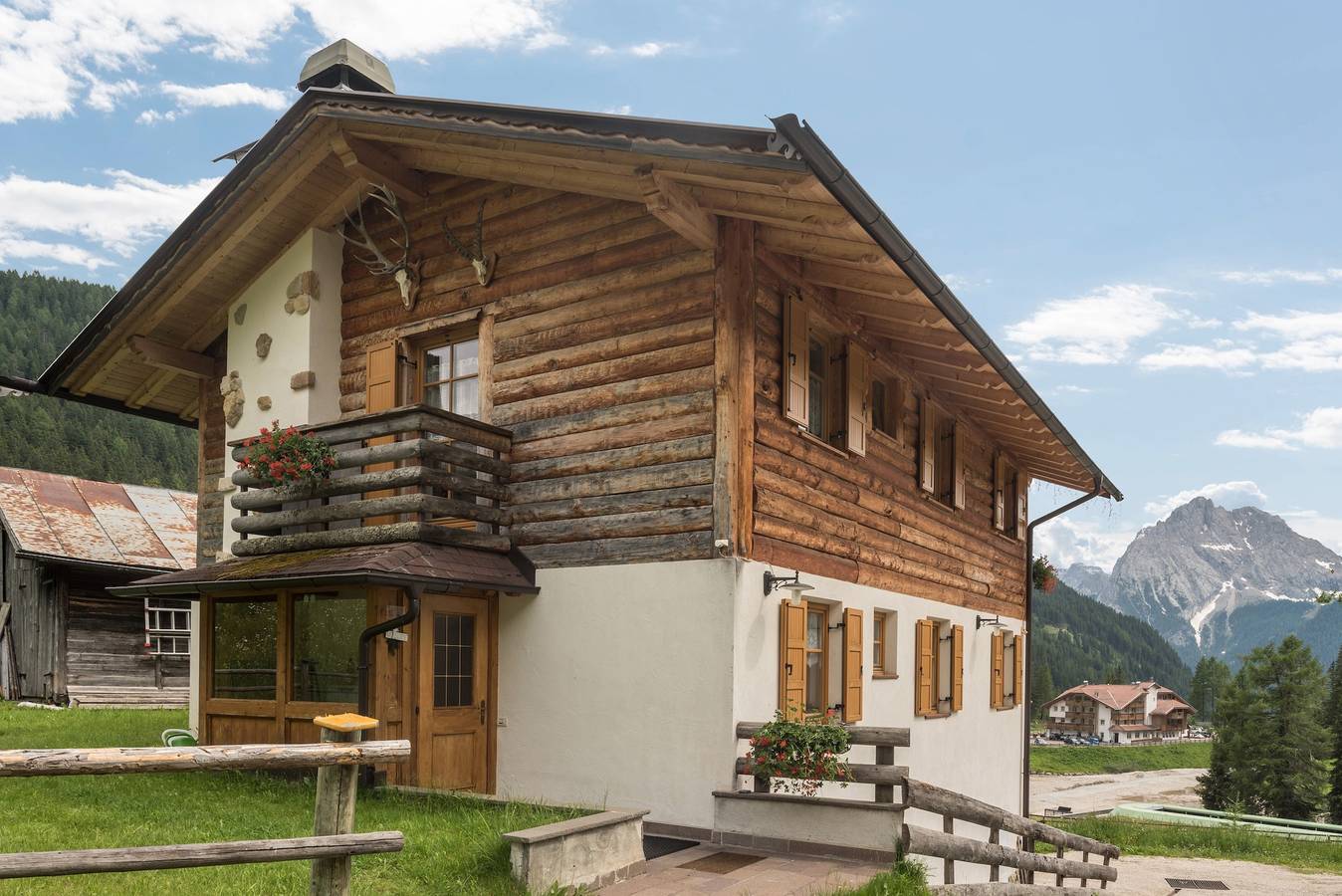 Vacation Chalet Crepes De Sela with Mountain View, Wi-Fi, Balcony & Garden in Canazei, Dolomiti Superski