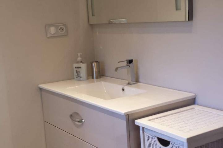 Gîte pour 3 personnes, avec piscine et jardin à La Garde-Adhémar - 3