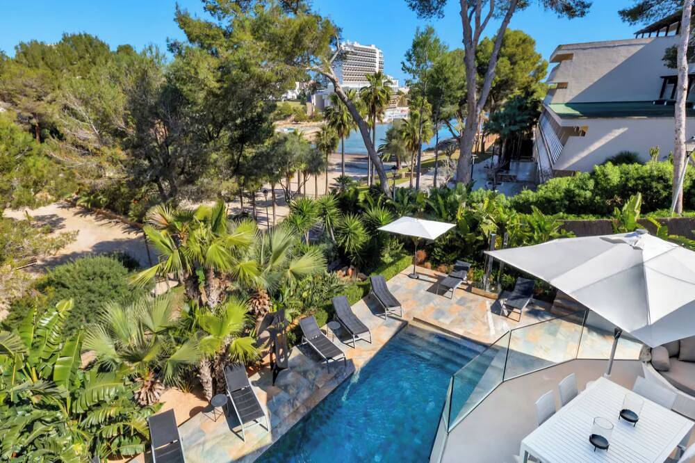 Stunning 4 bed Villa with in Magaluf, Calvià