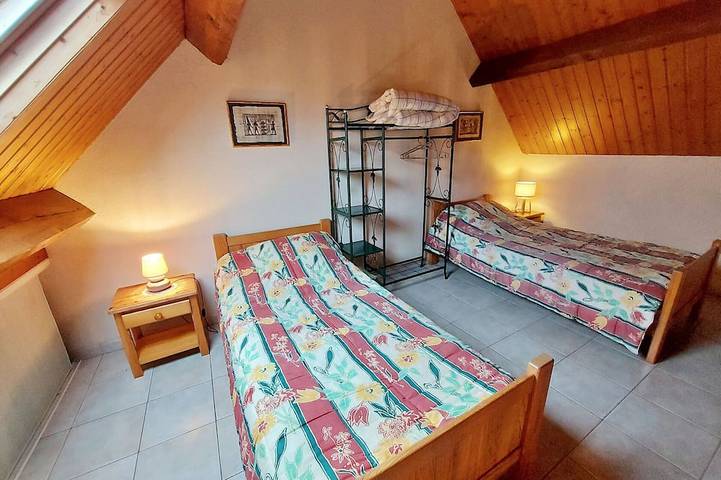 Gîte pour 4 personnes, avec jardin à Saint-Ellier-du-Maine - 2