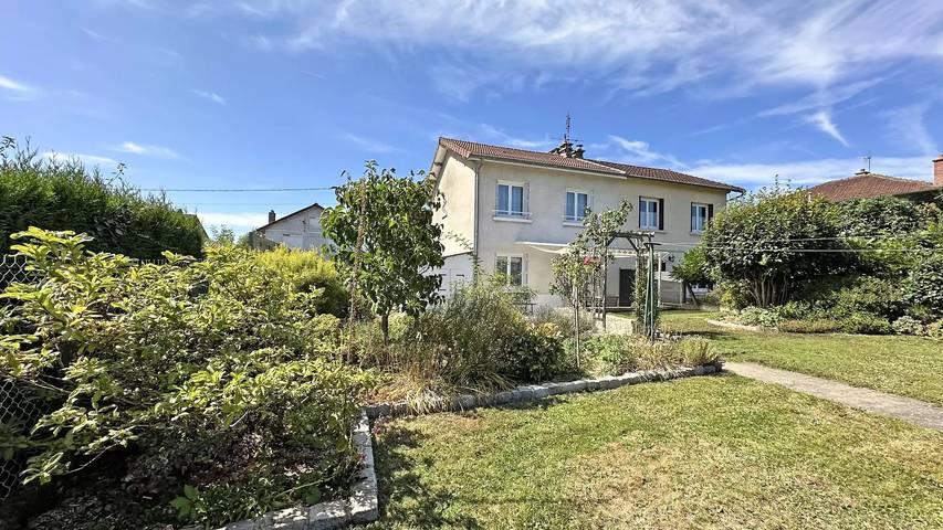 Gîte pour 6 personnes, avec jardin à Couzeix