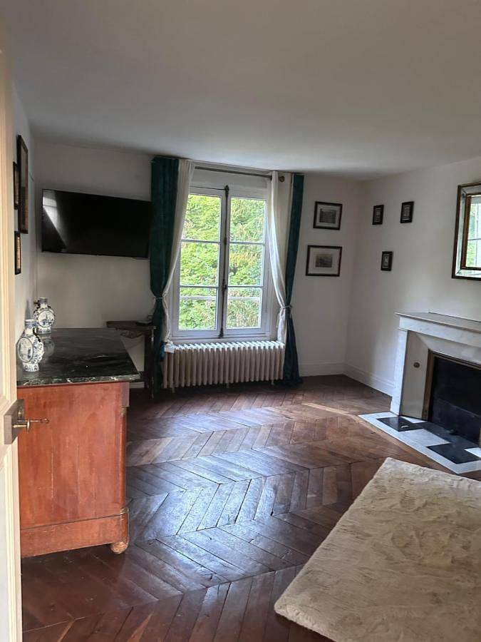 Double Room with Terrace in Chauconin-Neufmontiers, Seine-et-Marne