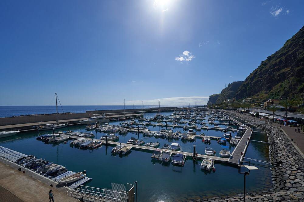 Porto de Recreio da Calheta - Marina Zimmer in Calheta, Madeira