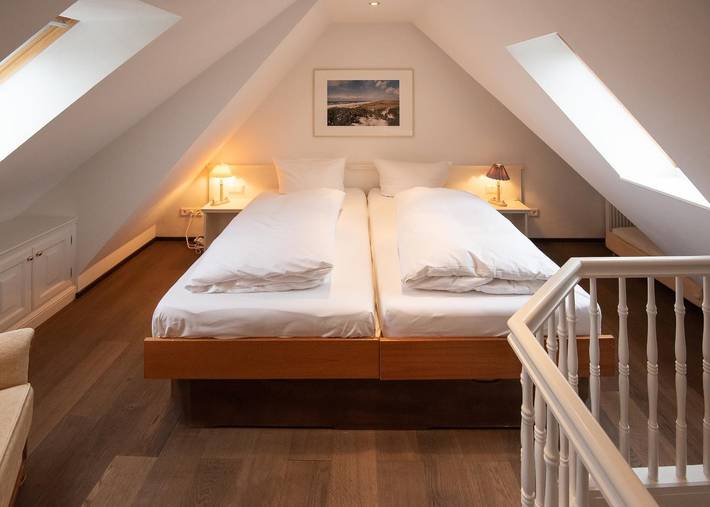 Ganze Wohnung, Gemütliche Ferienwohnung mit 2 Zimmern auf ca. 55 m², für bis zu 2 Personen in Wenningstedt, Sylt