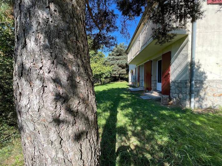 Gîte pour 4 personnes, avec vue, animaux acceptés à Thueyts