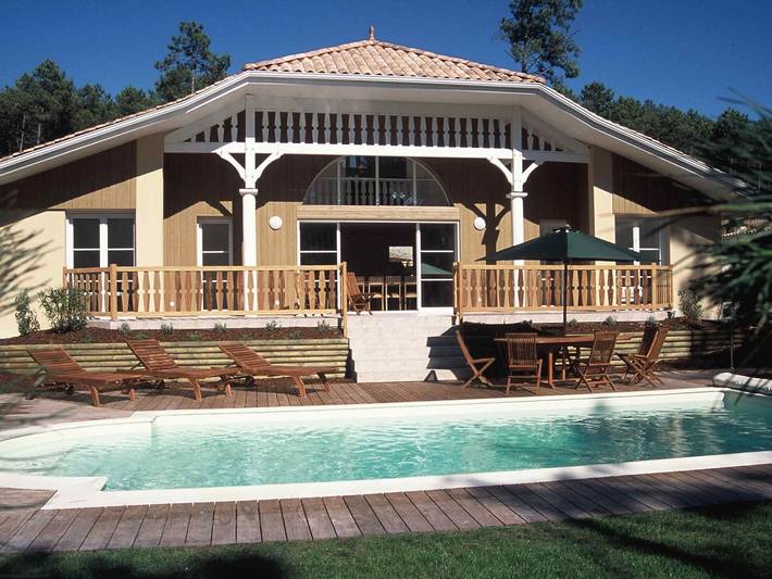 Villa pour 6 personnes, avec jardin ainsi que terrasse et piscine à Lacanau
