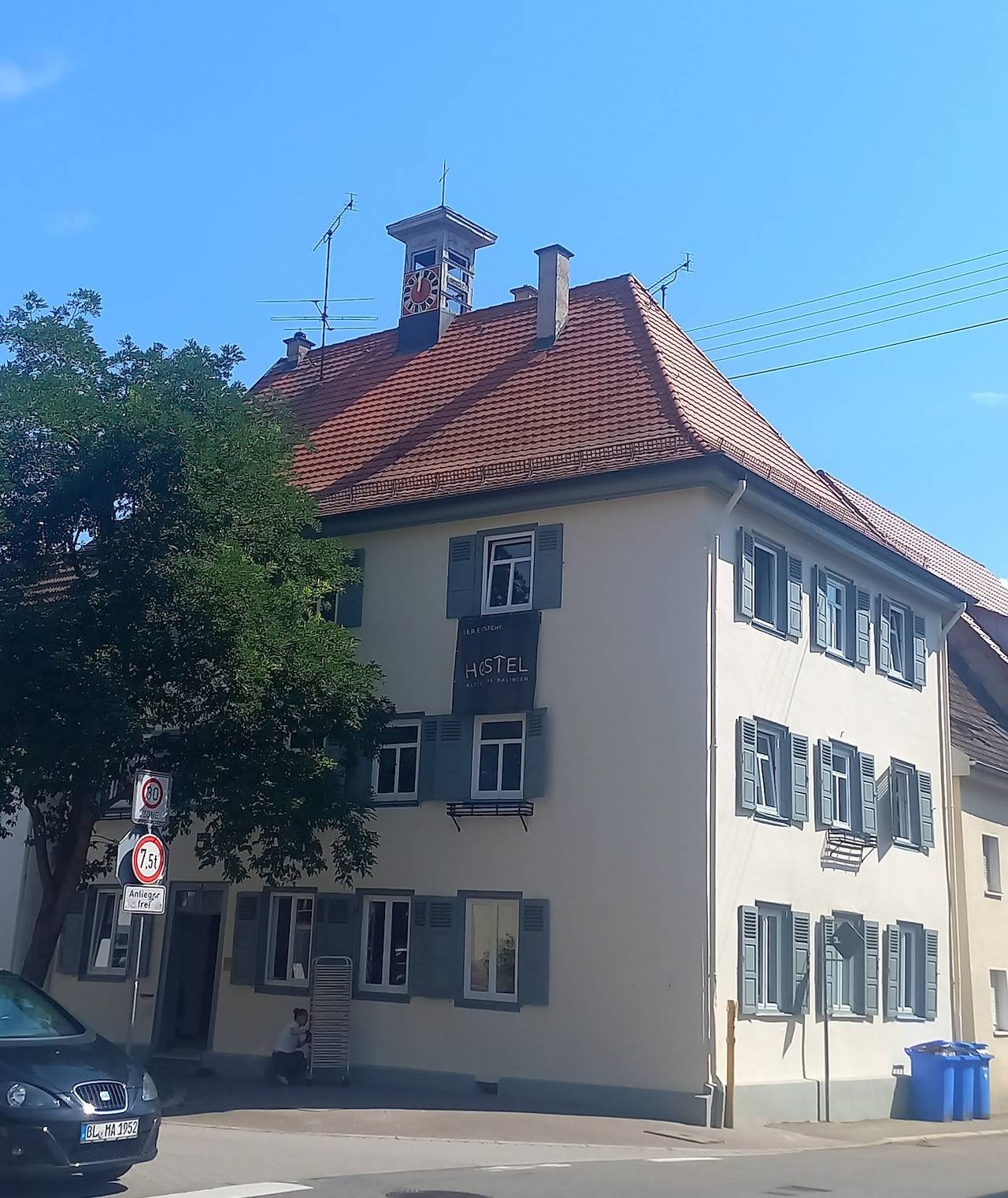 Hostel-Balingen - Zimmer 7 "Plettenberg" - Doppelbett im 3-Bett Zimmer in Balingen, Neckar-Alb